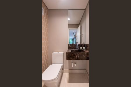 Casa de condomínio à venda com 205m², 3 quartos e 3 vagas Casa de condomínio à venda com 205m², 3 quartos e 3 vagasBanheiro