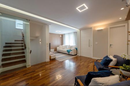 Casa de condomínio à venda com 205m², 3 quartos e 3 vagas Casa de condomínio à venda com 205m², 3 quartos e 3 vagasSala