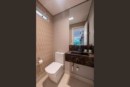 Casa de condomínio à venda com 205m², 3 quartos e 3 vagas Casa de condomínio à venda com 205m², 3 quartos e 3 vagasBanheiro