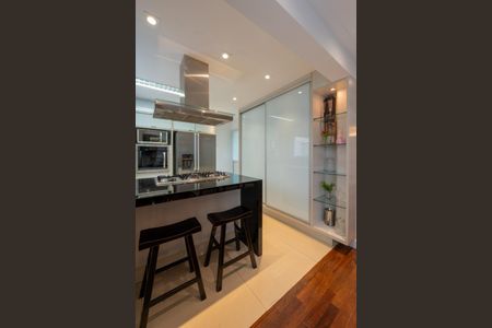 Casa de condomínio à venda com 205m², 3 quartos e 3 vagas Casa de condomínio à venda com 205m², 3 quartos e 3 vagasCozinha