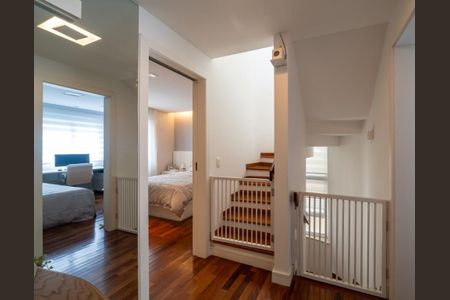 Casa de condomínio à venda com 205m², 3 quartos e 3 vagas Casa de condomínio à venda com 205m², 3 quartos e 3 vagasÁrea de circulação