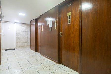 Apartamento à venda com 46m², 1 quarto e sem vaga Apartamento à venda com 46m², 1 quarto e sem vagaÁrea comum - Elevadores