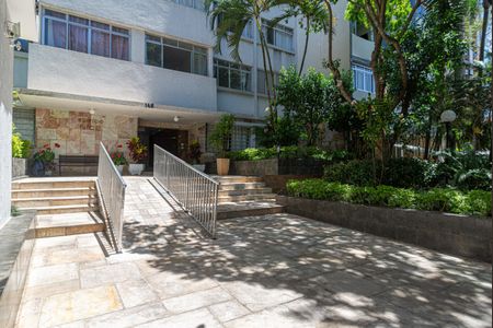 Apartamento à venda com 46m², 1 quarto e sem vaga Apartamento à venda com 46m², 1 quarto e sem vagaÁrea comum - Entrada do Edifício