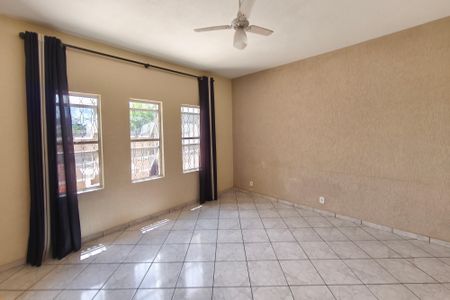 Sala de Estar de casa para alugar com 3 quartos, 300m² em Parque Universitario de Viracopos, Campinas