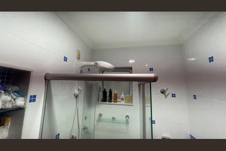 Apartamento à venda com 77m², 2 quartos e 1 vaga Apartamento à venda com 77m², 2 quartos e 1 vagaBanheiro Social