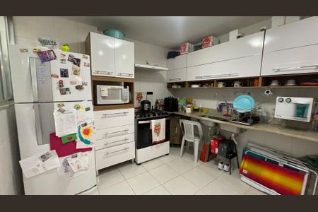 Apartamento à venda com 77m², 2 quartos e 1 vaga Apartamento à venda com 77m², 2 quartos e 1 vagaCozinha