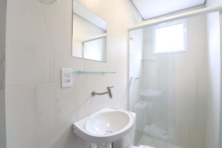 Banheiro de kitnet/studio para alugar com 1 quarto, 30m² em Barra Funda, São Paulo