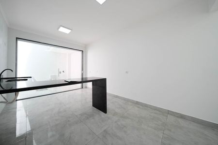 Casa à venda com 93m², 2 quartos e 1 vagaCozinha e Área de Serviço