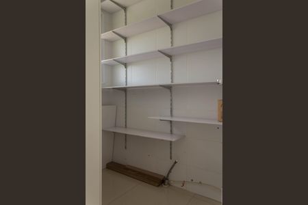 Apartamento à venda com 116m², 3 quartos e 2 vagas Apartamento à venda com 116m², 3 quartos e 2 vagasÁrea de Serviço