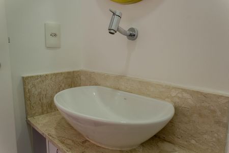 Apartamento à venda com 116m², 3 quartos e 2 vagas Apartamento à venda com 116m², 3 quartos e 2 vagasLavabo