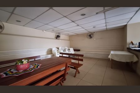 Apartamento para alugar com 58m², 2 quartos e 1 vaga