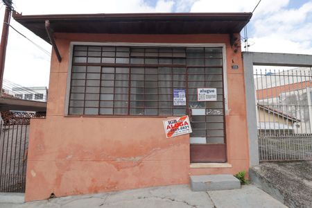 Casa para alugar com 80m², 2 quartos e sem vaga Casa para alugar com 80m², 2 quartos e sem vagaFachada