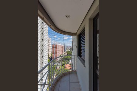 Sacada da Sala de apartamento para alugar com 2 quartos, 72m² em Vila Marieta, Campinas