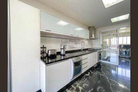 Apartamento à venda com 195m², 3 quartos e 3 vagasFoto 40