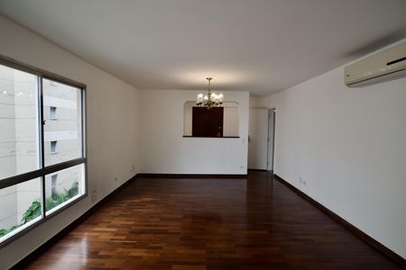Apartamento para alugar com 130m², 4 quartos e 2 vagas