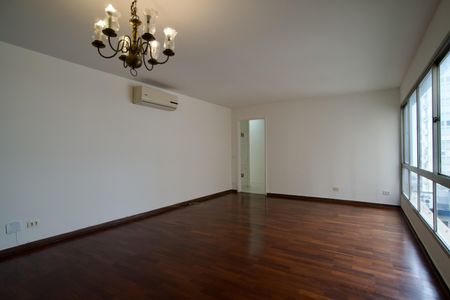 Apartamento para alugar com 130m², 4 quartos e 2 vagas