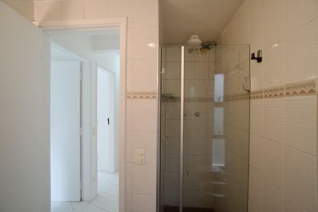 Apartamento para alugar com 130m², 4 quartos e 2 vagas Apartamento para alugar com 130m², 4 quartos e 2 vagasBanheiro