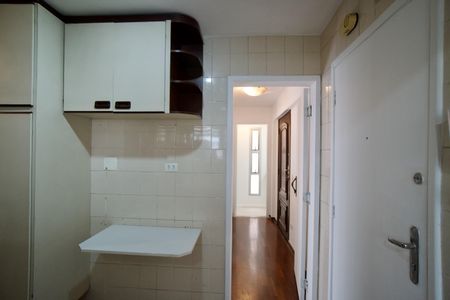 Apartamento para alugar com 130m², 4 quartos e 2 vagas Apartamento para alugar com 130m², 4 quartos e 2 vagasCozinha