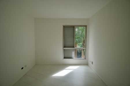 Apartamento para alugar com 130m², 4 quartos e 2 vagas Apartamento para alugar com 130m², 4 quartos e 2 vagasQuarto 3