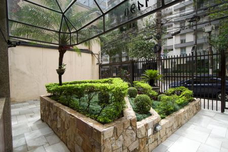 Apartamento para alugar com 130m², 4 quartos e 2 vagas Apartamento para alugar com 130m², 4 quartos e 2 vagasÁrea comum