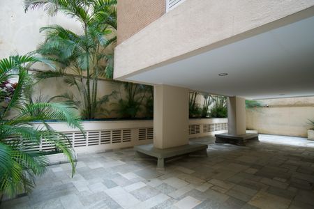 Apartamento para alugar com 130m², 4 quartos e 2 vagas Apartamento para alugar com 130m², 4 quartos e 2 vagasÁrea comum