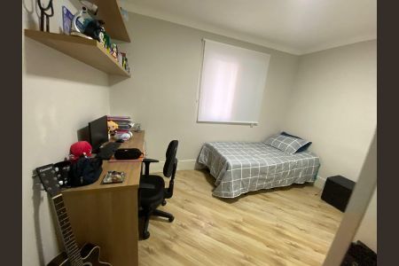 Quarto de apartamento à venda com 3 quartos, 112m² em Jardim Maria Rosa, Taboão da Serra