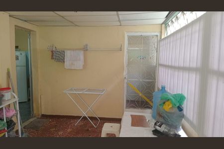 Casa para alugar com 50m², 3 quartos e sem vagaÁrea de serviço