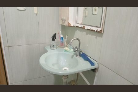 Banheiro de casa para alugar com 3 quartos, 50m² em Pavuna, Nilópolis