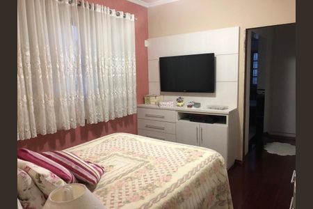 Quarto de casa à venda com 3 quartos, 223m² em Jardim Sao Jose, São Paulo