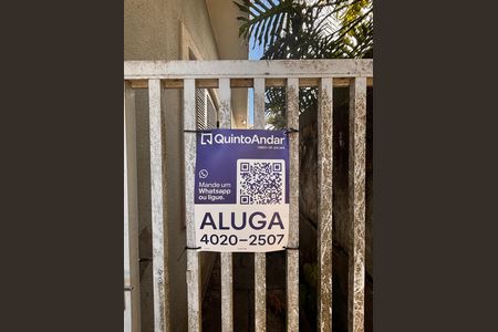 Placa  de casa de condomínio para alugar com 4 quartos, 600m² em Aldeia da Serra, Barueri