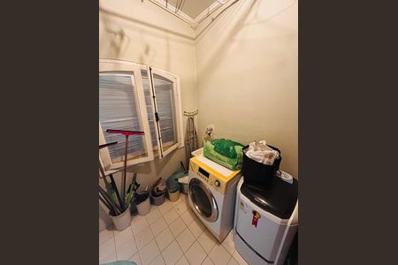 Lavanderia de casa de condomínio para alugar com 4 quartos, 600m² em Aldeia da Serra, Barueri