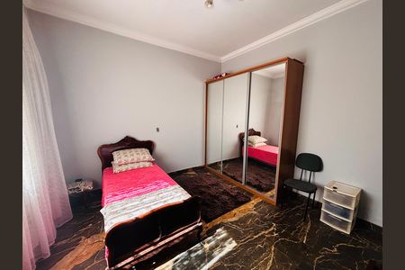 Casa de condomínio para alugar com 600m², 4 quartos e 5 vagas Casa de condomínio para alugar com 600m², 4 quartos e 5 vagasQuarto 3