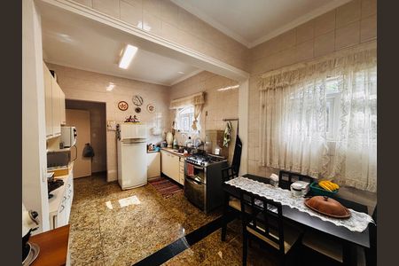Casa de condomínio para alugar com 600m², 4 quartos e 5 vagas Casa de condomínio para alugar com 600m², 4 quartos e 5 vagasCozinha