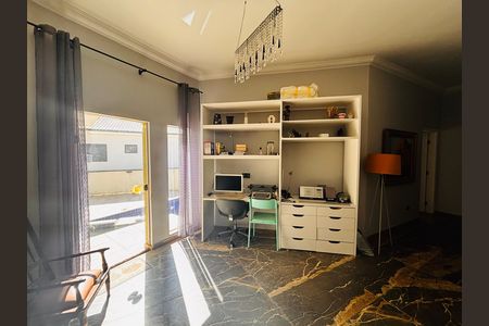 Casa de condomínio para alugar com 600m², 4 quartos e 5 vagas Casa de condomínio para alugar com 600m², 4 quartos e 5 vagasEscritório