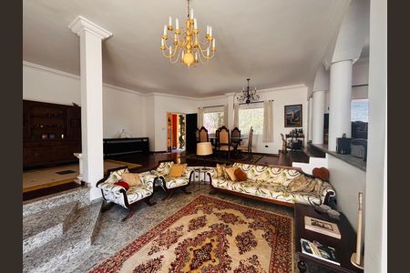 Casa de condomínio para alugar com 600m², 4 quartos e 5 vagas Casa de condomínio para alugar com 600m², 4 quartos e 5 vagasSala 2
