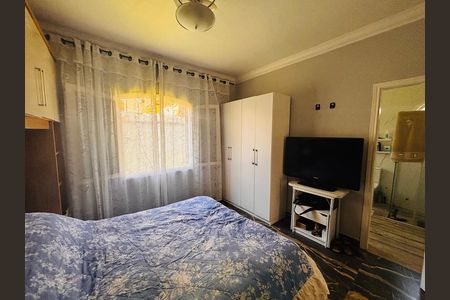 Casa de condomínio para alugar com 600m², 4 quartos e 5 vagas Casa de condomínio para alugar com 600m², 4 quartos e 5 vagasSuíte