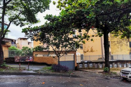 Apartamento à venda com 68m², 3 quartos e 1 vaga Apartamento à venda com 68m², 3 quartos e 1 vagaFachada