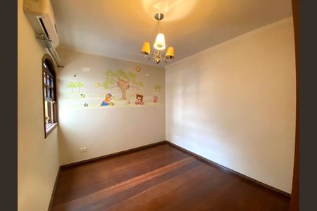 Casa à venda com 3 quartos, 180m² em Cipava, Osasco