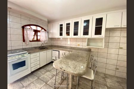 Casa à venda com 3 quartos, 180m² em Cipava, Osasco