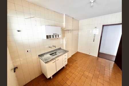 Apartamento à venda com 64m², 2 quartos e 1 vaga Apartamento à venda com 64m², 2 quartos e 1 vagaCozinha