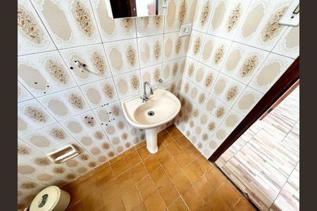 Apartamento à venda com 64m², 2 quartos e 1 vaga Apartamento à venda com 64m², 2 quartos e 1 vagaBanheiro