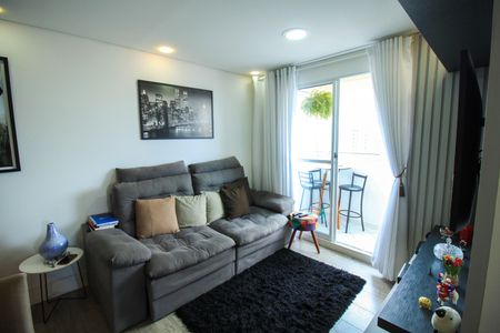 Apartamento para alugar com 2 quartos, 63m² em Vila Bertioga, São Paulo