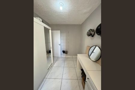 Quarto de apartamento à venda com 2 quartos, 41m² em Fátima, Canoas