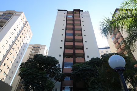 Apartamento para alugar com 53m², 2 quartos e 1 vagaFachada