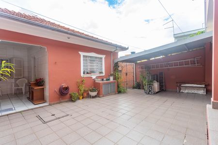 Casa à venda com 250m², 2 quartos e 4 vagasQuintal 