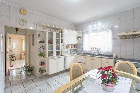 Casa à venda com 250m², 2 quartos e 4 vagasCozinha 