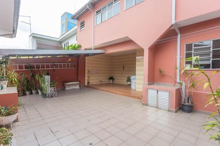 Casa à venda com 250m², 2 quartos e 4 vagasQuintal 