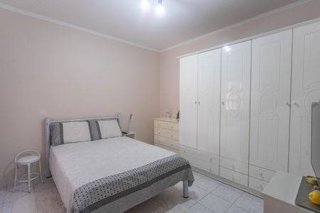 Casa à venda com 250m², 2 quartos e 4 vagasQuarto 2