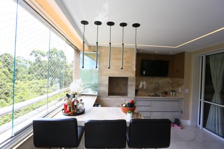 Apartamento à venda com 182m², 4 quartos e 3 vagas Apartamento à venda com 182m², 4 quartos e 3 vagasVaranda da Sala