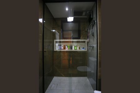 Apartamento à venda com 182m², 4 quartos e 3 vagas Apartamento à venda com 182m², 4 quartos e 3 vagasBanheiro